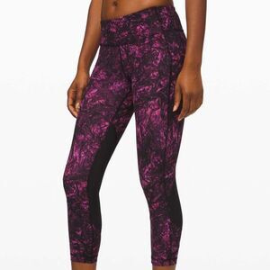 lululemon Pace Rival Crop 22in Size 4 Undercurrent Grapealicious Print W6ATMS